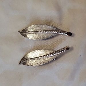 VTG Whiting & Davis Silvertone Long Leaf Clip Earrings